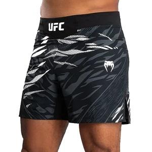 Shorts de Combat pour Hommes UFC Fusion by Venum Authentic Fight Night / Coupe Courte / Noir / Medium